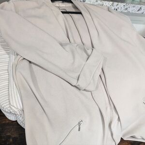 Cream Blazer used like new XXL